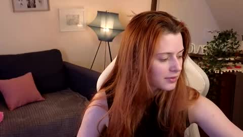 Snapshot of doll_lesli chatting on February 27, 2025, 5:15 pm Your doll Lesli online show from February 27, 2025, 5:15 pm