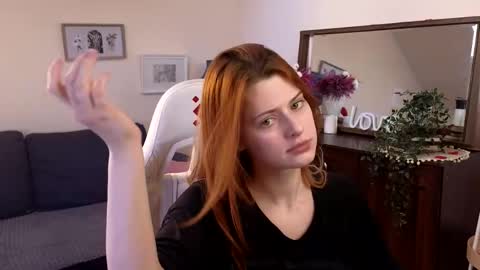 Snapshot of doll_lesli chatting on March 1, 2025, 9:51 am Your doll Lesli online show from March 1, 2025, 9:51 am