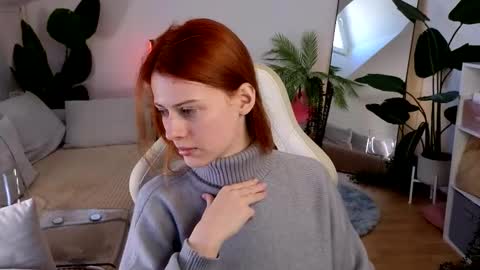 Snapshot of doll_lesli chatting on September 24, 2025, 6:28 am Your doll Lesli online show from September 24, 2025, 6:28 am