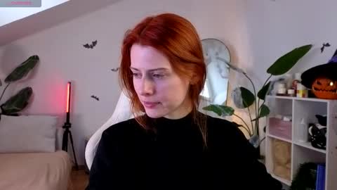 Snapshot of doll_lesli chatting on November 5, 2025, 8:36 am Your doll Lesli online show from November 5, 2025, 8:36 am