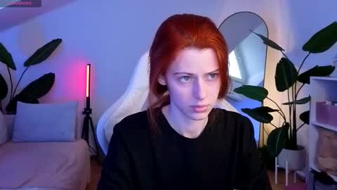 Snapshot of doll_lesli chatting on November 12, 2025, 6:36 am Your doll Lesli online show from November 12, 2025, 6:36 am