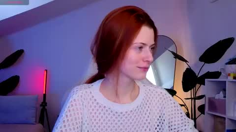 Snapshot of doll_lesli chatting on November 29, 2025, 10:07 am Your doll Lesli online show from November 29, 2025, 10:07 am