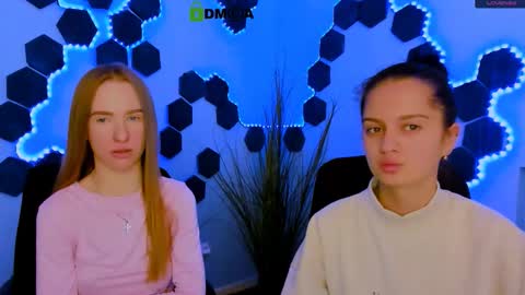 Snapshot of doll_vey chatting on February 5, 2026, 10:09 am doll_vey online show from February 5, 2026, 10:09 am