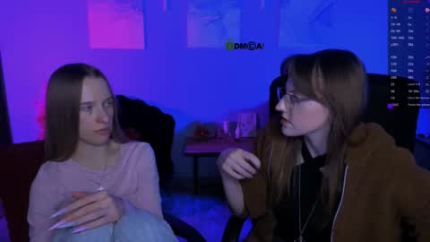 Snapshot of doll_vey chatting on February 8, 2026, 9:18 pm doll_vey online show from February 8, 2026, 9:18 pm