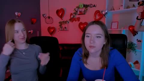 Snapshot of doll_vey chatting on February 19, 2026, 9:49 am doll_vey online show from February 19, 2026, 9:49 am