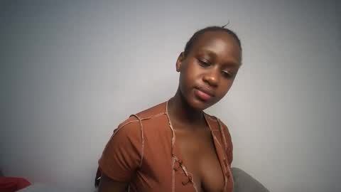 dollberry online show from January 13, 2025, 11:27 pm