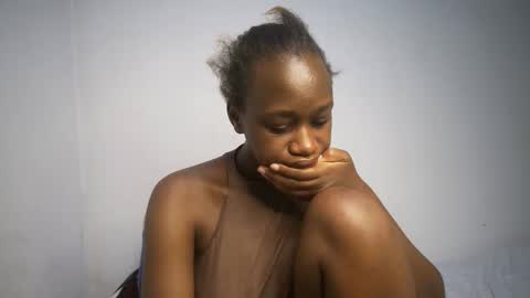 dollberry online show from February 17, 2025, 3:36 am