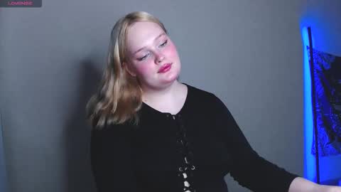 Miss Rose online show from November 11, 2025, 7:03 pm