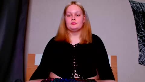 Miss Rose online show from June 7, 2026, 11:08 pm