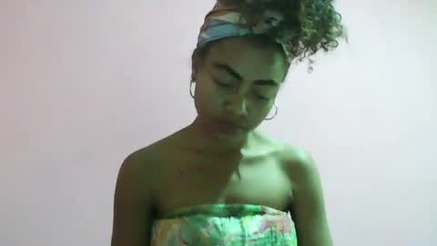 dollepoupee online show from October 3, 2025, 8:22 am