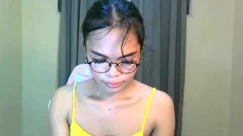 dolly_angel2 online show from December 6, 2024, 3:44 pm