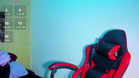 dolly_boob online show from April 11, 2026, 7:45 am