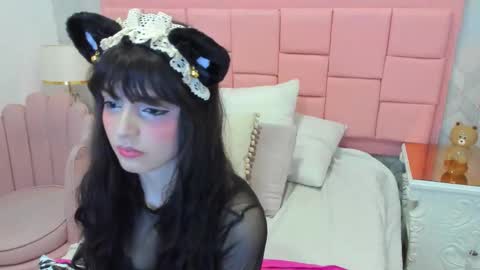 dolly_kitter online show from December 19, 2025, 11:17 am