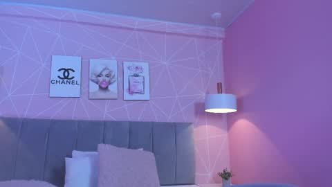 Call me Zoe  online show from February 17, 2025, 4:20 am