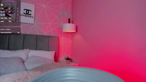 Call me Zoe  online show from December 5, 2025, 6:11 am