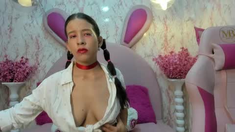 Dollyboobsy  online show from March 22, 2026, 12:52 pm