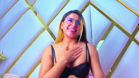 Snapshot of dollyjuicy1 chatting on February 11, 2025, 10:26 am dollyjuicy1 online show from February 11, 2025, 10:26 am