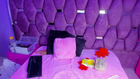 Snapshot of dollyjuicy1 chatting on October 3, 2025, 3:47 am dollyjuicy1 online show from October 3, 2025, 3:47 am