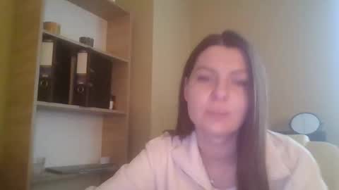 DollyRoma online show from November 18, 2025, 7:35 am