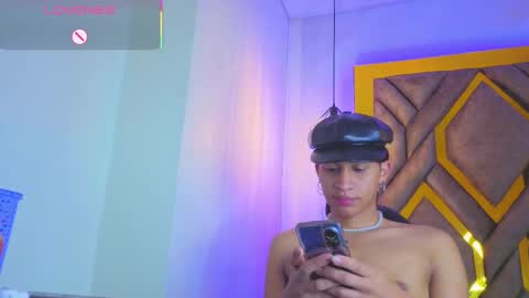 Snapshot of dom_veneno chatting on November 23, 2025, 7:35 pm dom_veneno online show from November 23, 2025, 7:35 pm