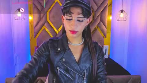 Snapshot of dom_veneno chatting on November 24, 2025, 7:13 pm dom_veneno online show from November 24, 2025, 7:13 pm