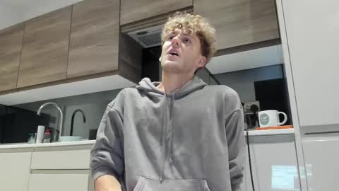 Alex...  online show from November 17, 2025, 6:08 am