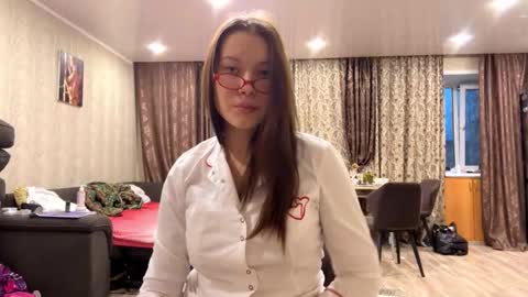 Olivia online show from November 24, 2025, 1:38 am