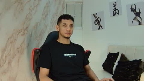 Snapshot of dominic__brown chatting on March 4, 2026, 3:45 am Dominic online show from March 4, 2026, 3:45 am