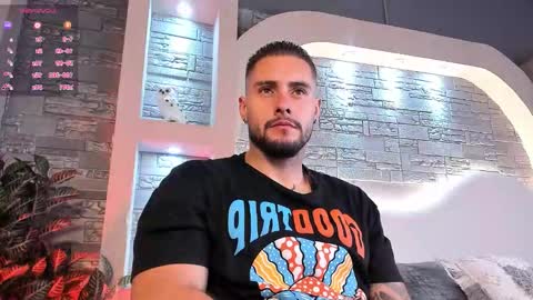 dominic de luca online show from November 20, 2025, 3:28 am