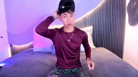 Dominic online show from November 10, 2025, 1:04 am