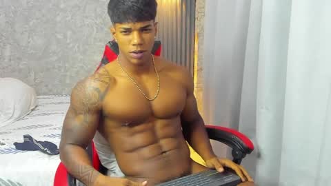 dominic_sg online show from June 5, 2026, 6:52 am