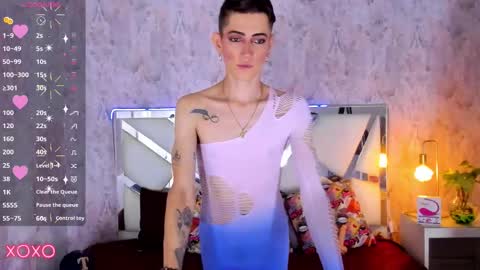 Dominic online show from September 28, 2025, 1:27 pm