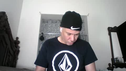 luis online show from April 20, 2026, 12:57 am