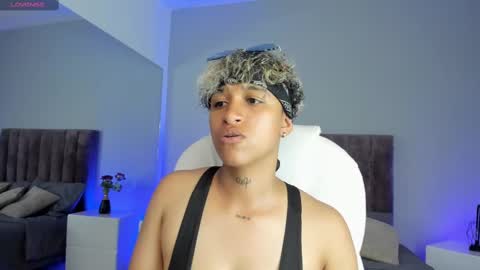 Snapshot of dominick_joness chatting on January 18, 2025, 11:00 pm Dominick  online show from January 18, 2025, 11:00 pm