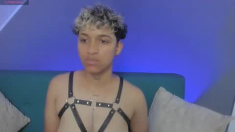 Snapshot of dominick_joness chatting on March 1, 2025, 3:49 pm Dominick  online show from March 1, 2025, 3:49 pm