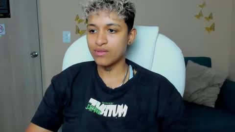 Snapshot of dominick_joness chatting on September 18, 2025, 10:12 pm Dominick  online show from September 18, 2025, 10:12 pm