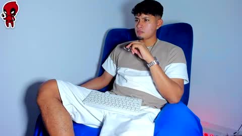  Dominic  online show from June 10, 2026, 8:19 pm