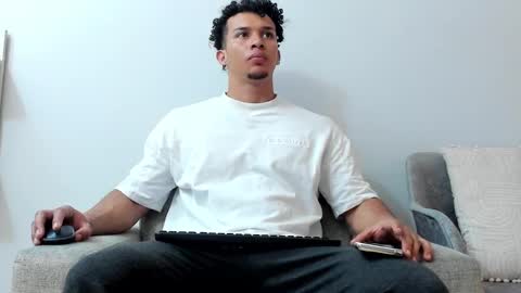 Dominick Star online show from February 4, 2025, 3:11 am