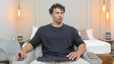 Dominick Star online show from February 7, 2025, 4:06 am