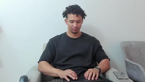 Dominick Star online show from February 10, 2025, 4:08 am