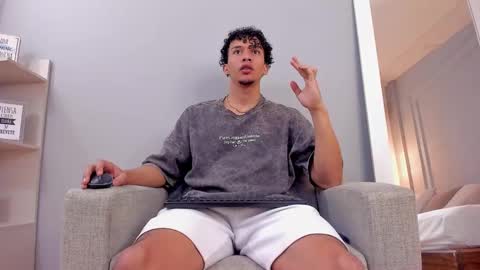 Dominick Star online show from September 27, 2025, 5:23 am