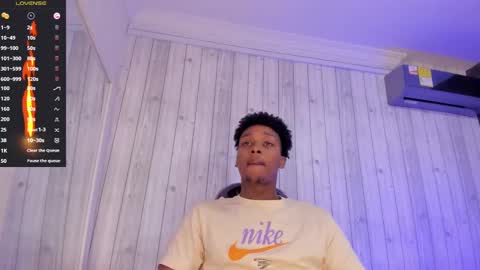 Snapshot of dominicsccott chatting on March 8, 2025, 12:41 pm Dominicscott online show from March 8, 2025, 12:41 pm