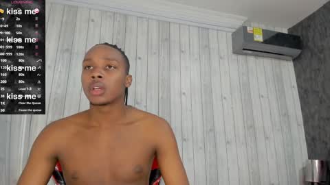 Snapshot of dominicsccott chatting on March 11, 2025, 12:39 pm Dominicscott online show from March 11, 2025, 12:39 pm
