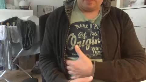 dominik_home online show from January 22, 2025, 9:13 am