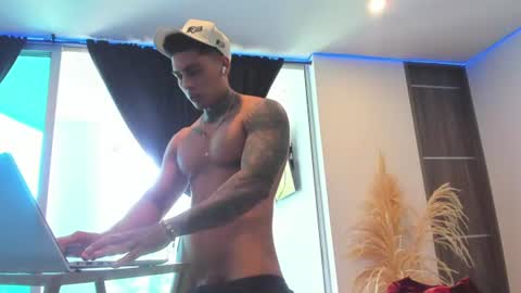 Only fans Ronnie col---InstaRonniecolleman  online show from June 11, 2026, 6:28 pm