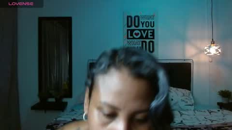  D O M I N K  online show from April 16, 2026, 9:39 pm