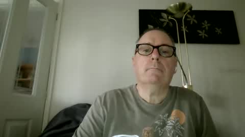 Snapshot of domjolly08 chatting on November 6, 2025, 3:13 pm David uk online show from November 6, 2025, 3:13 pm