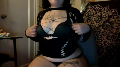 DomVexxx online show from October 22, 2025, 2:34 am
