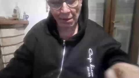 Snapshot of domynius10 chatting on February 25, 2026, 2:10 am domynius10 online show from February 25, 2026, 2:10 am