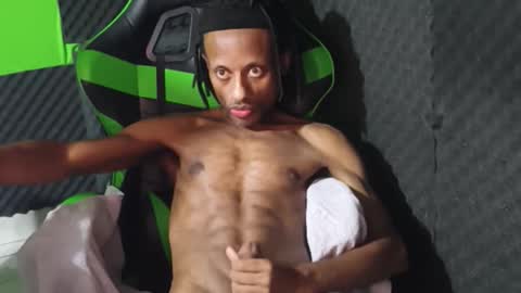 dondiego5511 online show from March 16, 2026, 11:09 pm